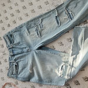 VERVET Flying Monkey  Distressed Mom Jeans 28